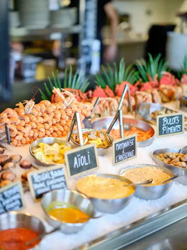 buffet-fruits-de-mer-volonte-restaurant-merci-begles