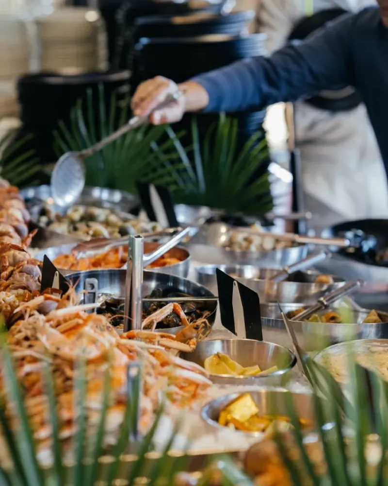 buffet-fruits-de-mer-volonte-restaurant-merci-begles